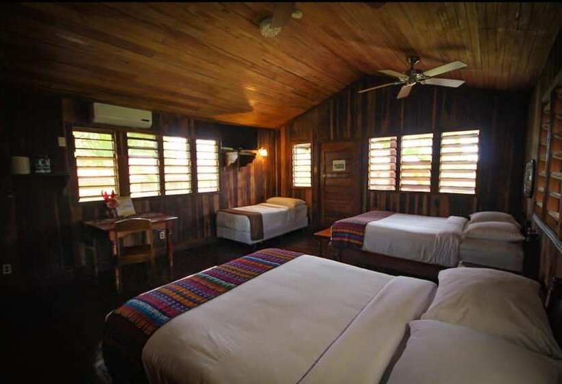 ホテル Cassia Hill Resort