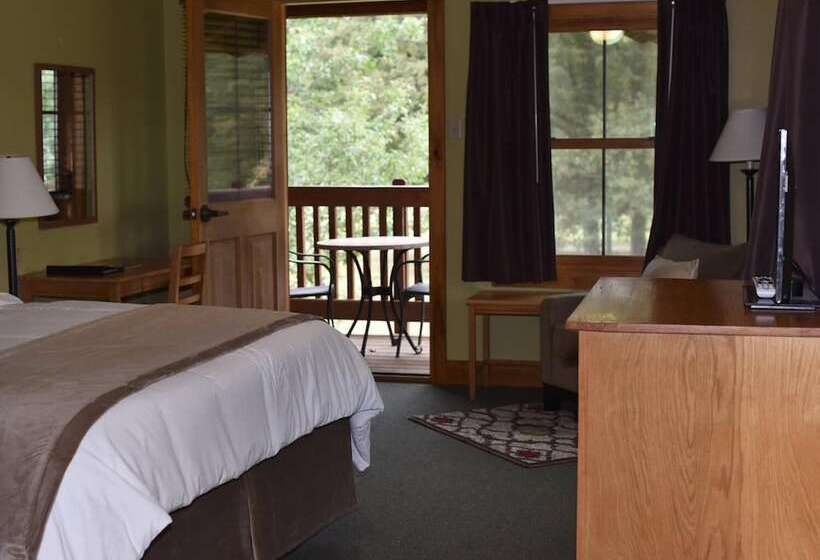 فندق Champions Black Bear Lodge