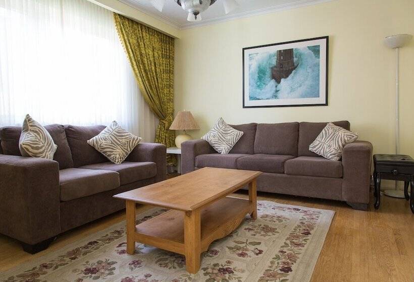 בית מלון כפרי Charlton Suites Guest House