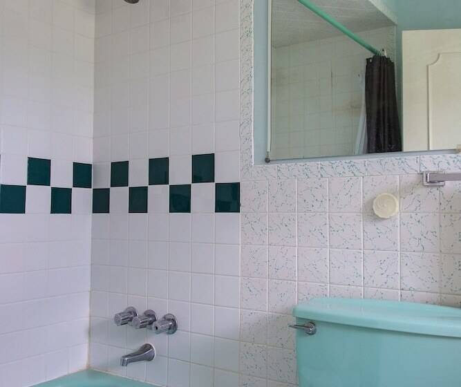 בית מלון כפרי Charlton Suites Guest House