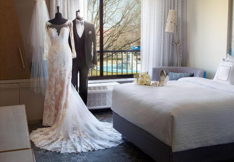 فندق Courtyard By Marriott Lagrange