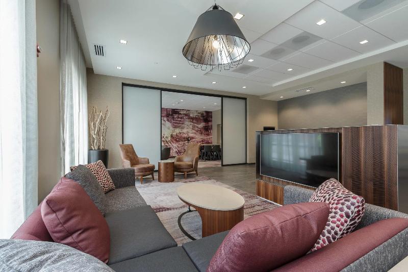 هتل Courtyard By Marriott South Bend Downtown