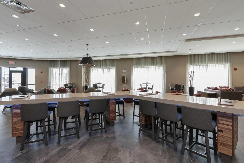 هتل Courtyard By Marriott South Bend Downtown