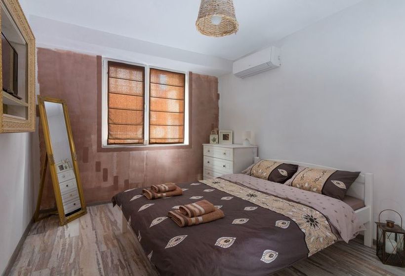 호텔 Domus Apartments