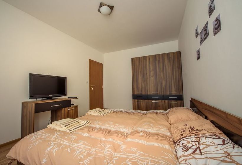 호텔 Domus Apartments