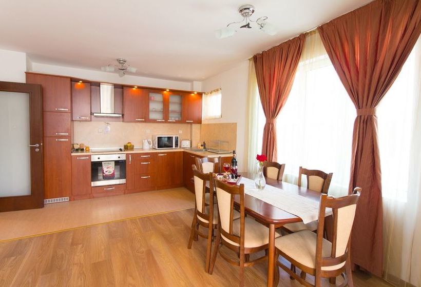 호텔 Domus Apartments