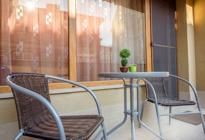 호텔 Domus Apartments