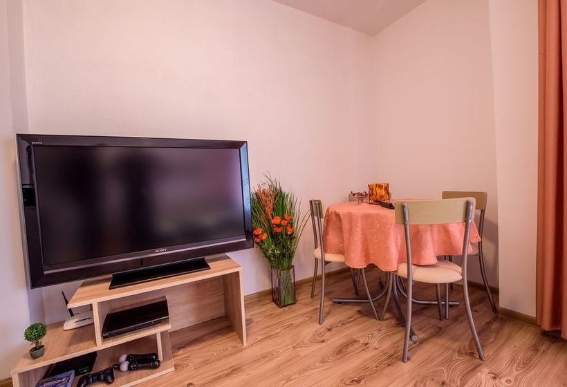 호텔 Domus Apartments