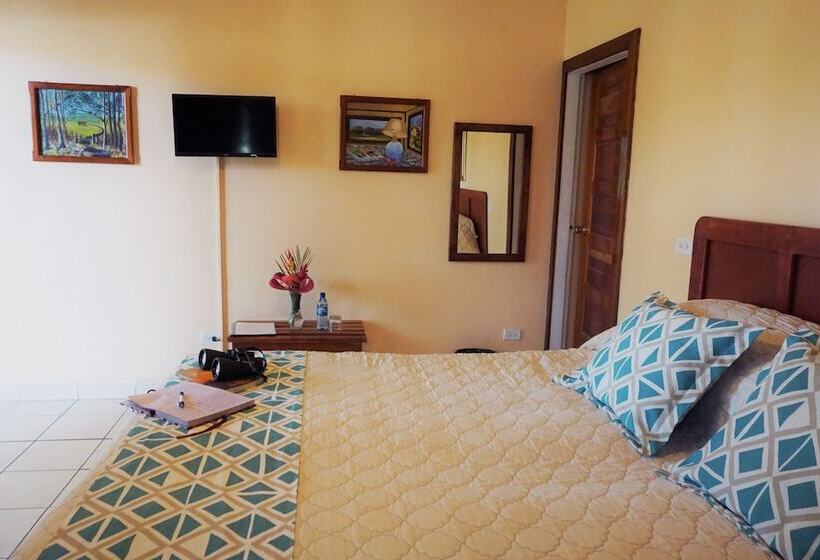 בית מלון כפרי Drift Inn Cayo