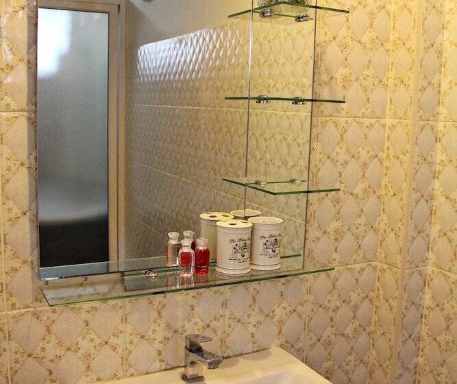 هتل Excellence Villas & Hostel