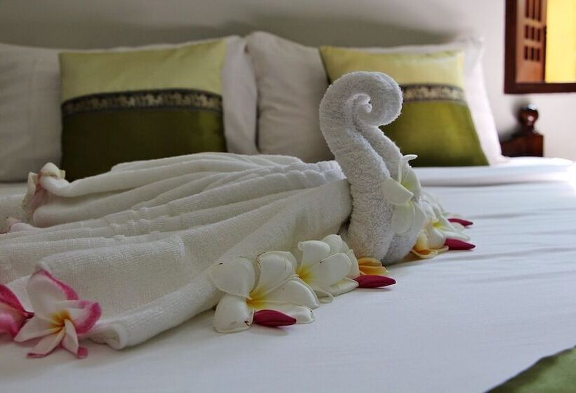 هتل Excellence Villas & Hostel