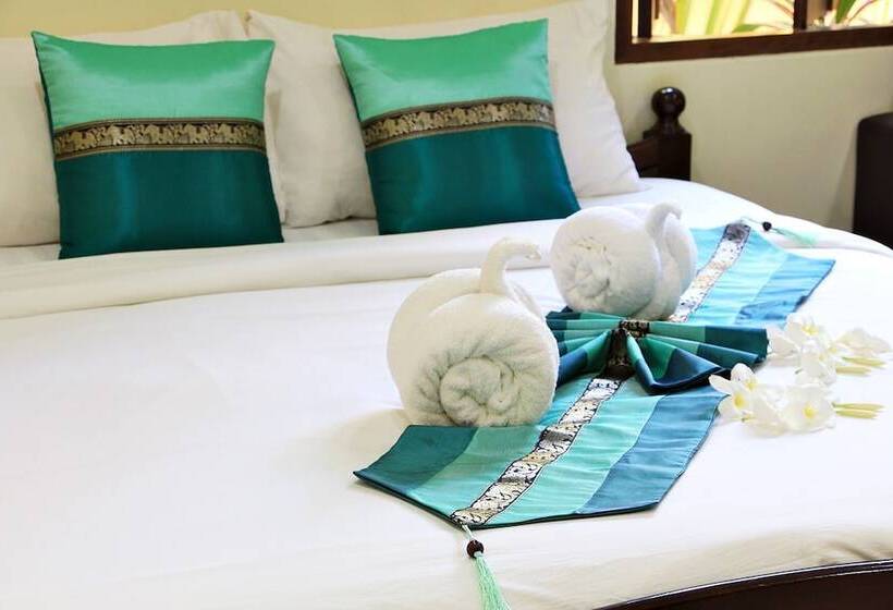 هتل Excellence Villas & Hostel