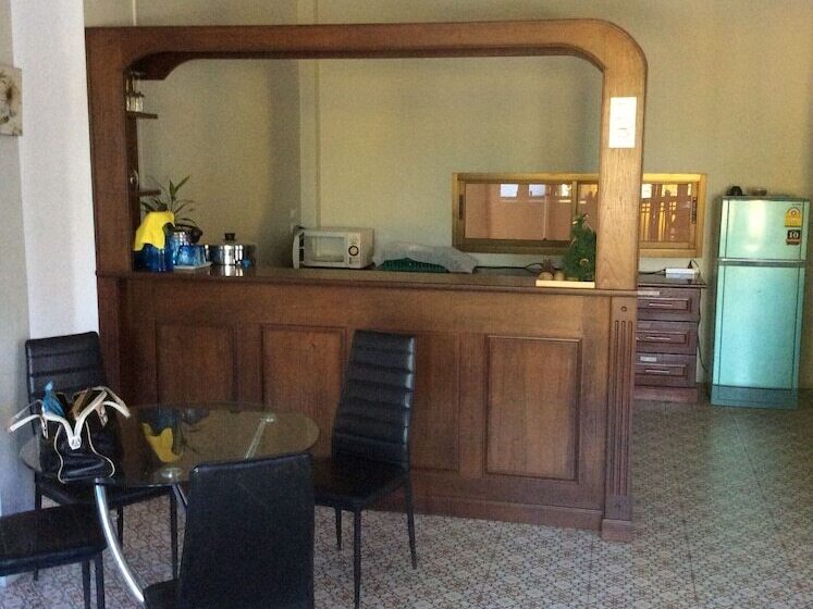 هتل Excellence Villas & Hostel