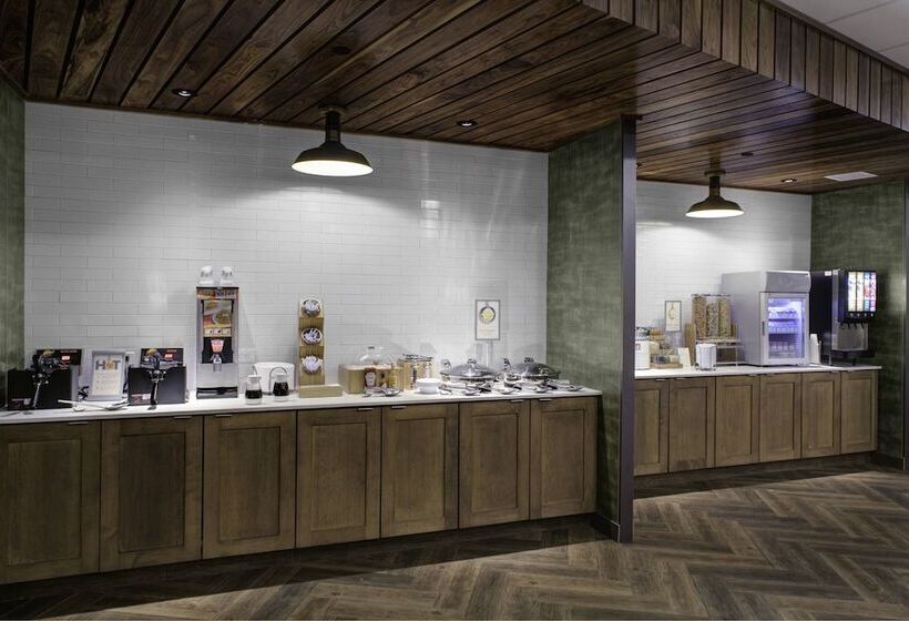 Отель Fairfield Inn & Suites By Marriott Allentown West