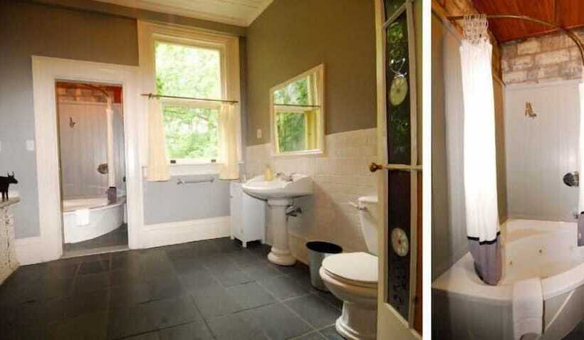 호텔 Frontenac Club Inn