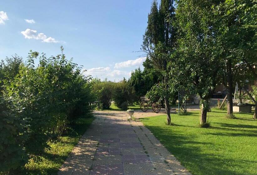 호텔 Galeria In The Garden