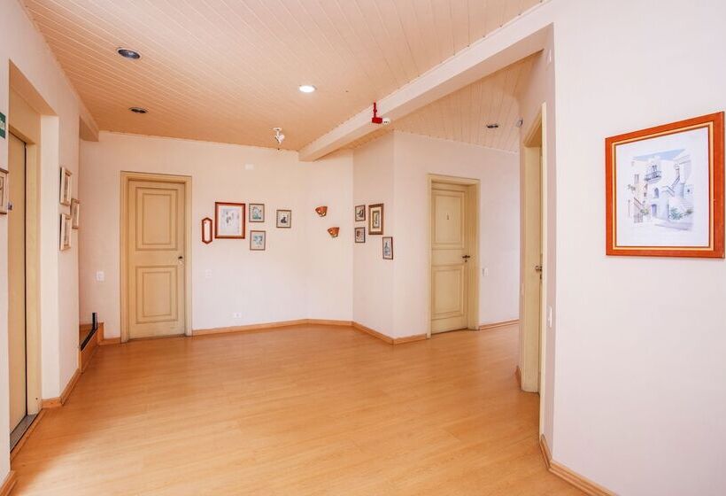 호텔 Grand Residences Pousadas