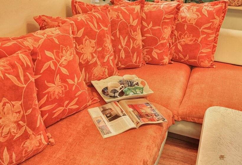 호텔 Guesthouse Tomovi