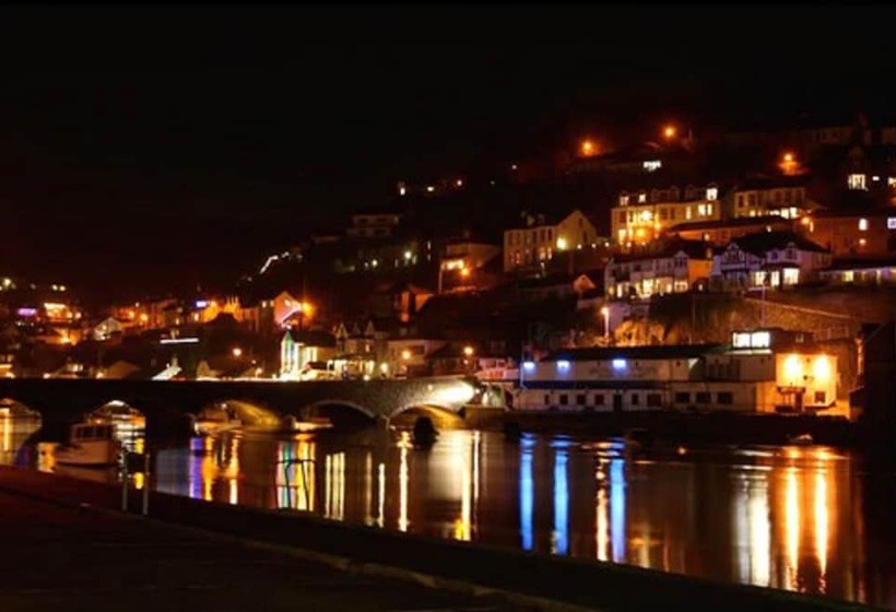 ホテル Hannafore Point