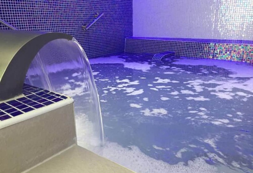 ホテル Hannafore Point