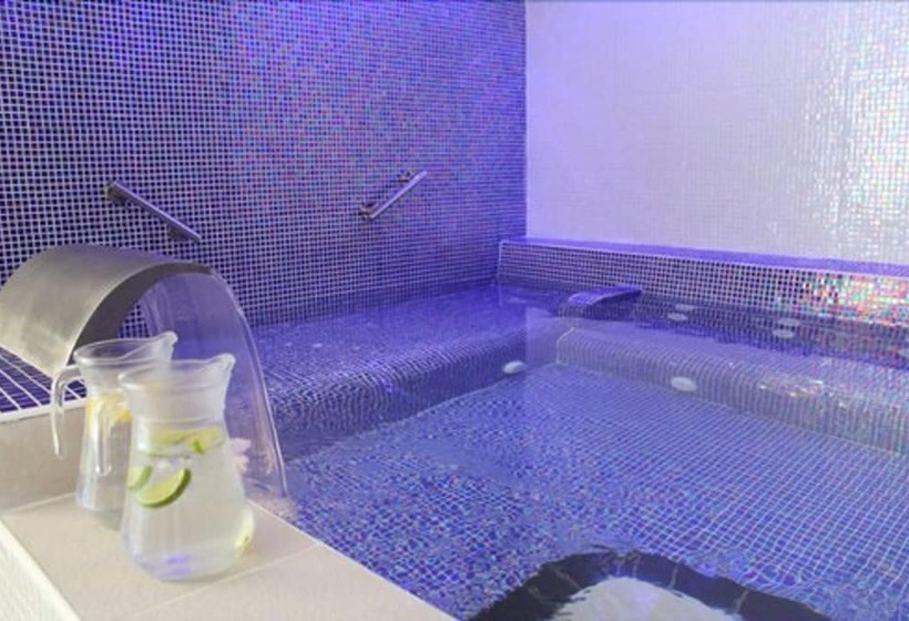 ホテル Hannafore Point