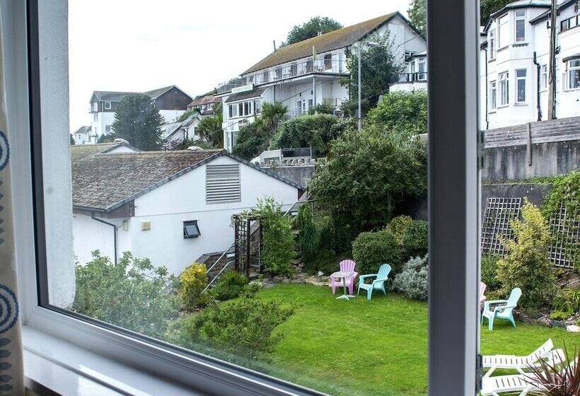 ホテル Hannafore Point