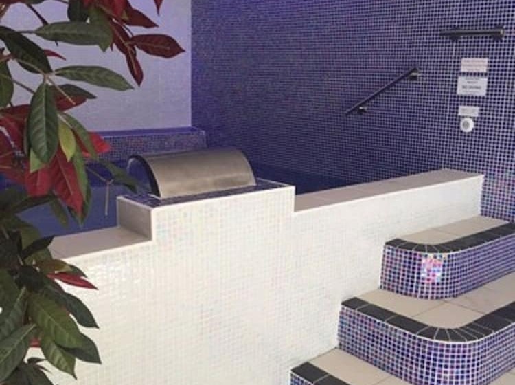 ホテル Hannafore Point