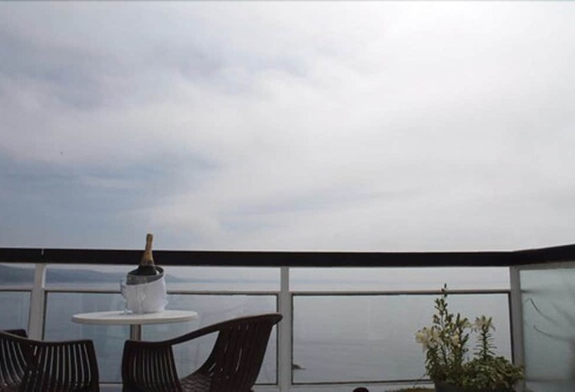 ホテル Hannafore Point