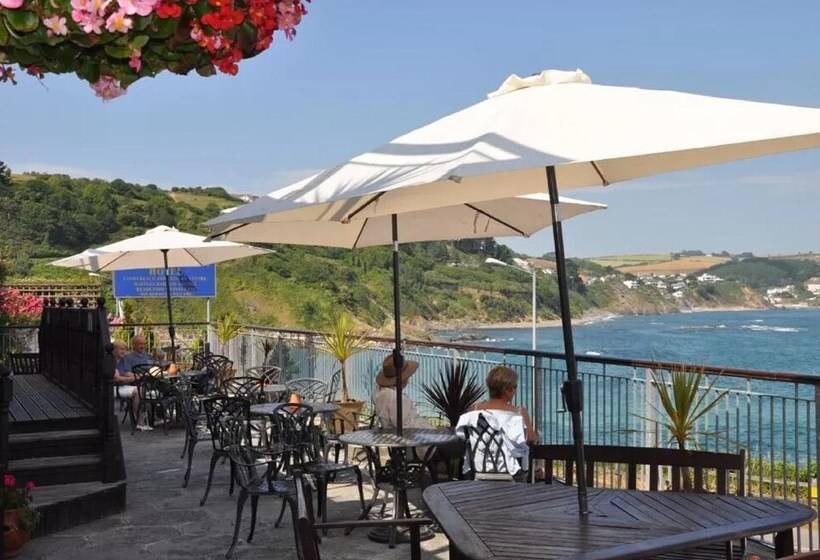 ホテル Hannafore Point