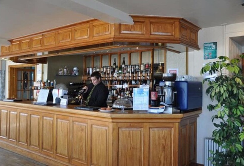 ホテル Hannafore Point