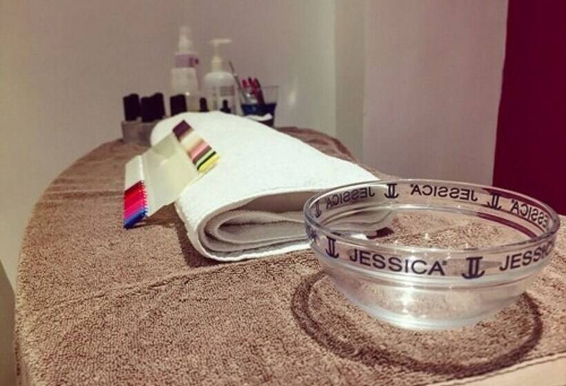 ホテル Hannafore Point