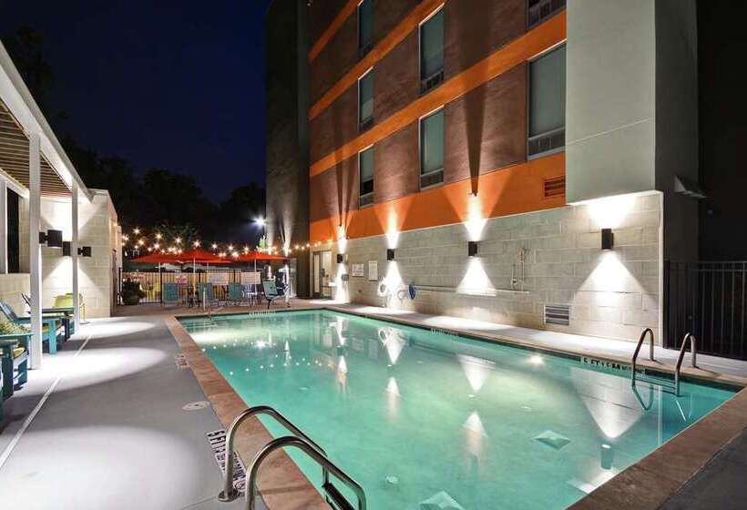 هتل Home2 Suites By Hilton Atlanta W Lithia Springs