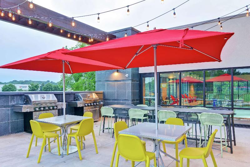 هتل Home2 Suites By Hilton Rochester Mayo Clinic Area