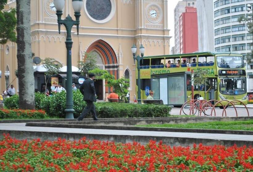 فندق Hostel Central Curitiba