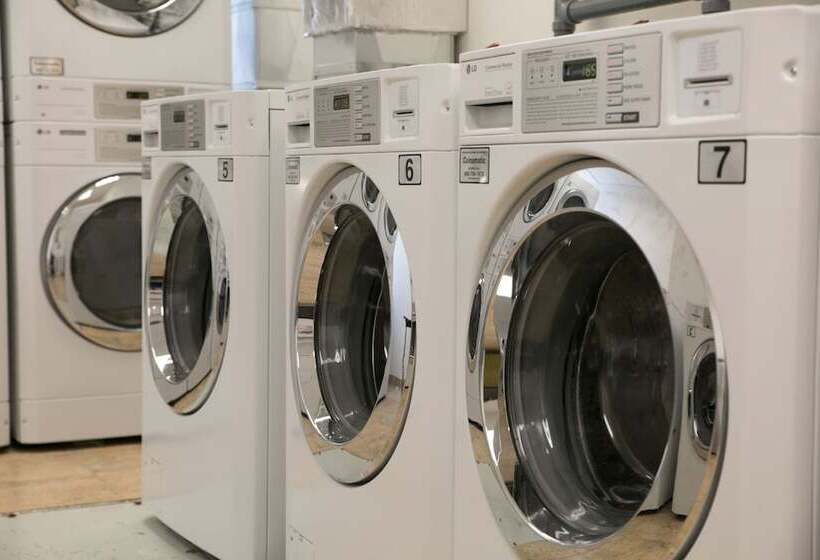 בית מלון כפרי Humber College Lakeshore Campus Residence