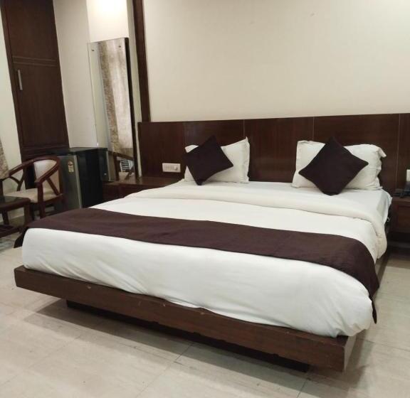 酒店 Lav Kush Deluxe At Paharganj