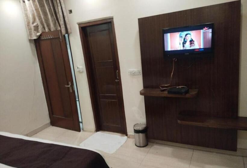 酒店 Lav Kush Deluxe At Paharganj