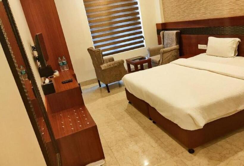 酒店 Lav Kush Deluxe At Paharganj