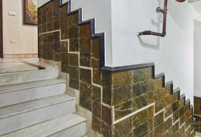 酒店 Lav Kush Deluxe At Paharganj