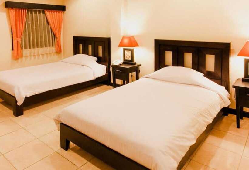 Отель Intansari