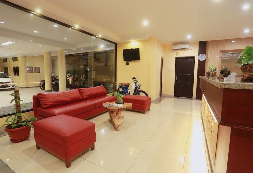 Отель Intansari