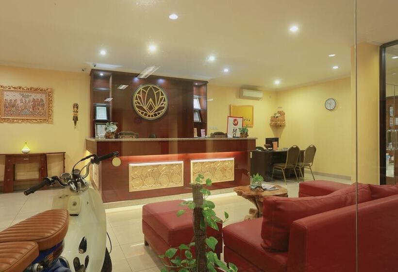 Отель Intansari