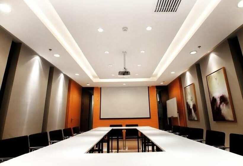 酒店 Jinjiang Inn Baoqou Salaqi Railway Station