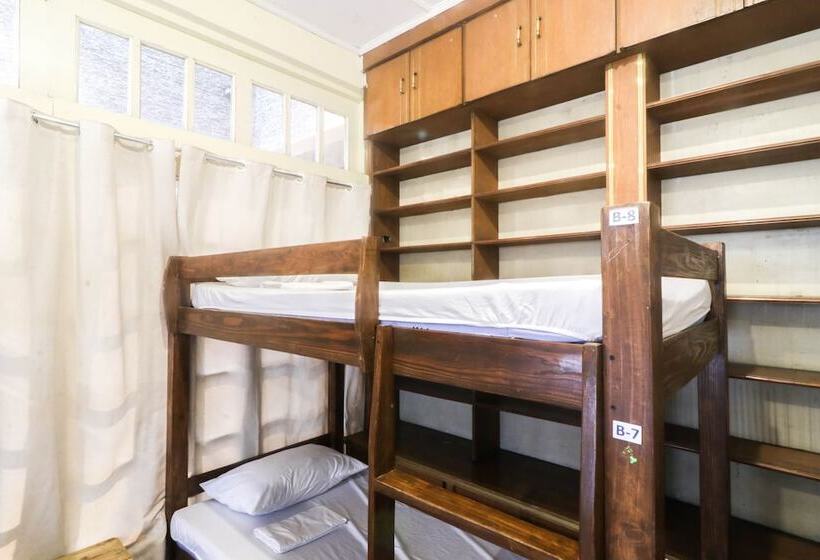 Отель Kamuning Hostel