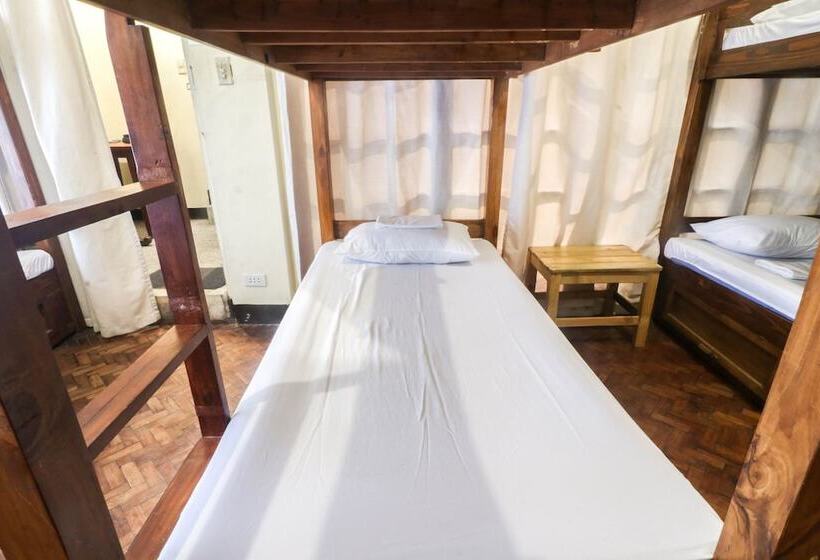 Отель Kamuning Hostel