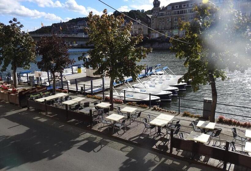 Отель Les Voisins De Mr Sax