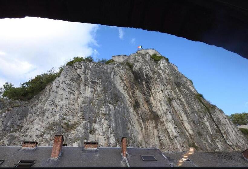 Отель Les Voisins De Mr Sax