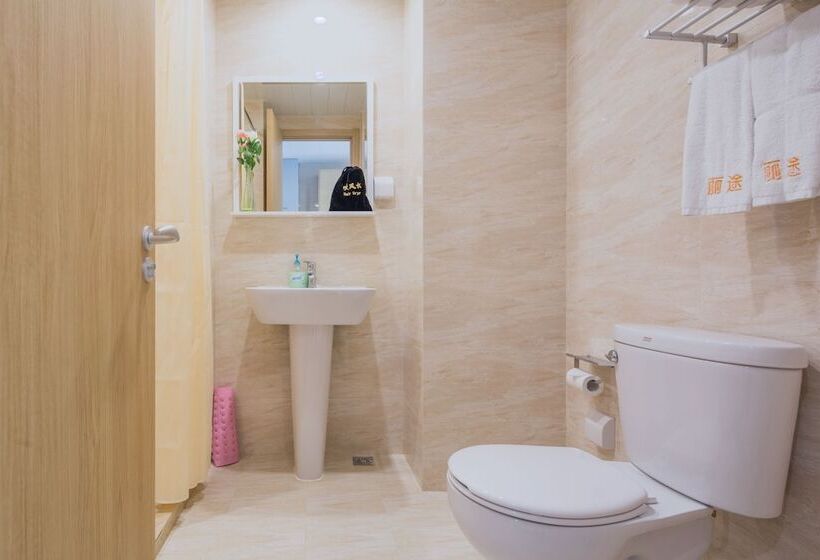 Отель Live Inn Greenland Central Plaza