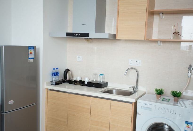 Отель Live Inn Greenland Central Plaza