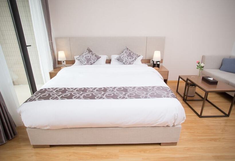 Отель Live Inn Greenland Central Plaza